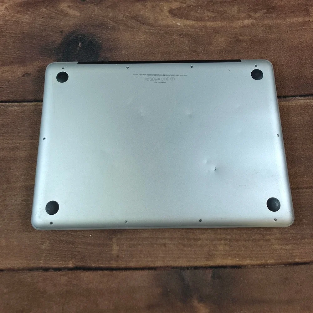 Apple MacBook Pro Laptop 13